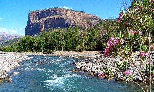 SimoVoyage : imsfrane (cathédrale)