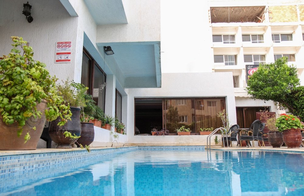 New Farah Hotel
